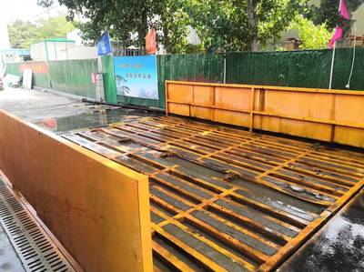 文昌湖區開展揚塵治理督查專項行動與完善非道路移動機械管理平臺